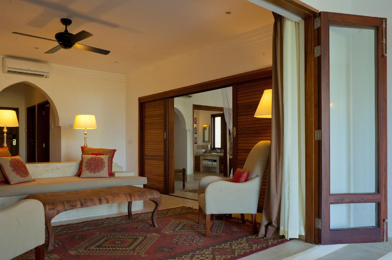 Swahili Beach Diani Beach Exterior foto A suite at the Taj Mahal Palace